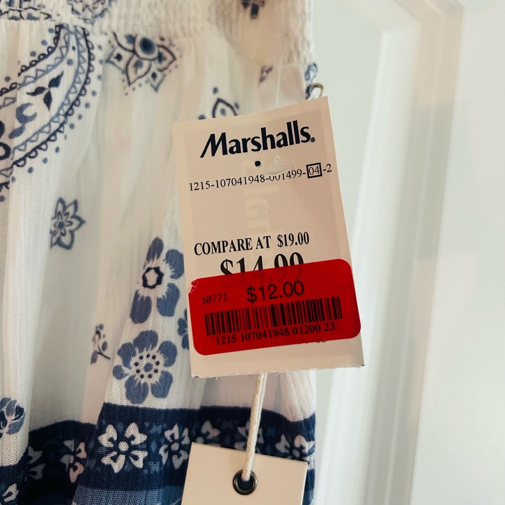 NWT Women’s Blue Floral Shorts